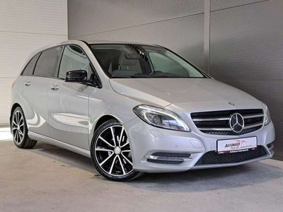 gebraucht Mercedes B200 °BiXenon°RFK°Navi°Leder°Shzg°Klima°Tempomat