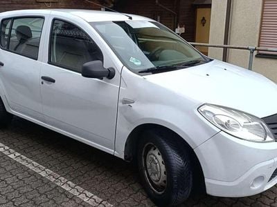 Gebraucht Dacia Sandero 75 PS (55 kW) 2009 Weiß Limousine