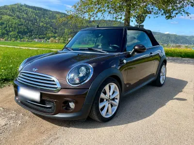 Käytetty Mini Cooper Cabriolet 122 HP (89 kW) 2011 Ruskea Avoauto
