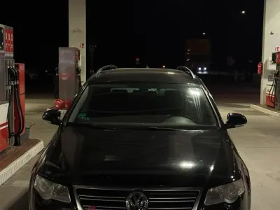 Usata VW Passat R-line 160 CV (117 kW) 2009 Nero Station wagon