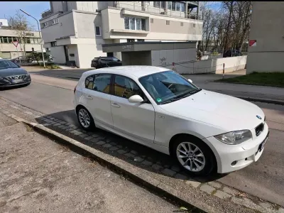 Używany BMW 116 M Sport 122 KM (89 kW) 2008 Biały Hatchback