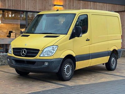 Calcitgelb Gebraucht 2012 Mercedes Sprinter Van | 5.990 €