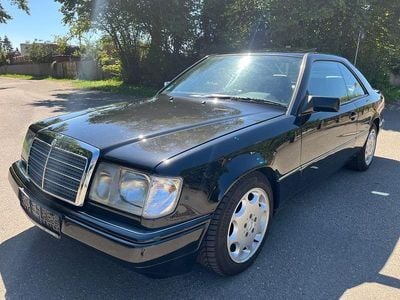 Gebraucht Mercedes 300 220 PS (161 kW) 1992 Schwarz Coupé