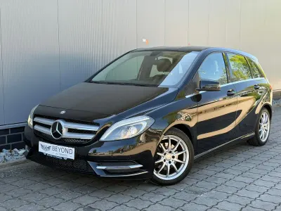 Gebraucht Mercedes B200 136 PS (100 kW) 2014 Schwarz Van / Kleinbus