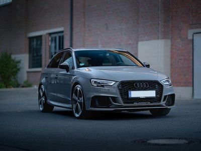 Gebraucht Audi RS3 Ambiente 400 PS (294 kW) 2019 Grau Limousine