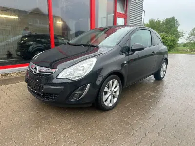 Gebraucht Opel Corsa Active 101 PS (74 kW) 2013 Schwarz Kleinwagen