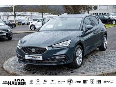 Second-hand Seat Leon 116 CP (85 kW) 2025 Albastru Berlinǎ