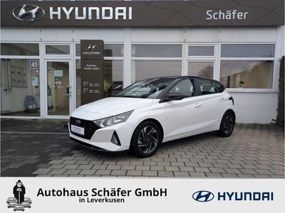 Gebraucht Hyundai i20 Intro Edition 101 PS (74 kW) 2021 Weiss Kleinwagen