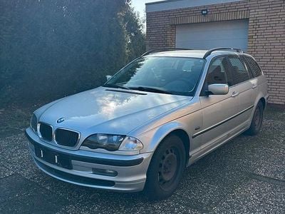 Gebraucht BMW 320 170 PS (125 kW) 2001 Silber Kombi