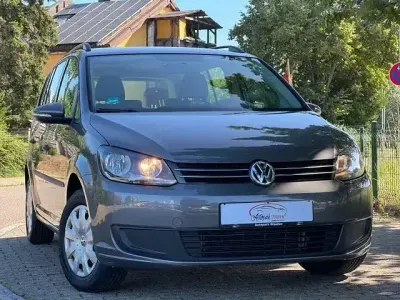 Gebraucht VW Touran Trendline 105 PS (77 kW) 2011 Grau Van / Kleinbus