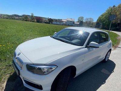 Second-hand BMW 116 Urban Line 116 CP (85 kW) 2016 Alb Hatchback