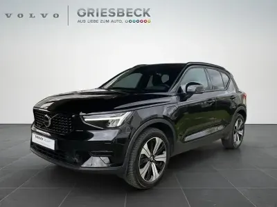 Gebraucht Volvo XC40 Plus 261 PS (191 kW) 2022 Onyx black / (metallic) SUV