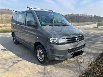 Gebraucht VW Transporter 114 PS (83 kW) 2011 Grau Van