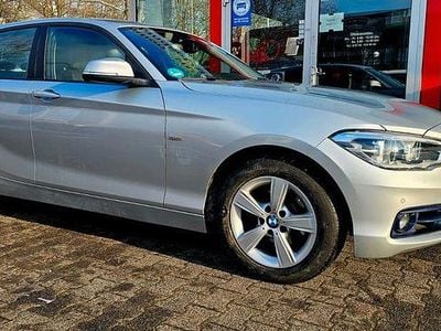 Gebraucht BMW 118 Sport Line 150 PS (110 kW) 2018 Silber Kleinwagen