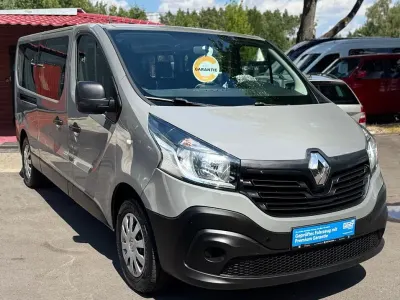 Gebraucht Renault Trafic Expression 116 PS (85 kW) 2016 Grau Van / Kleinbus