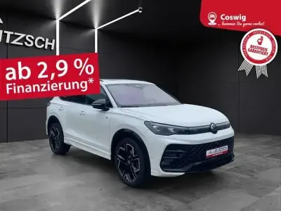 Gebraucht VW Tiguan R-line 193 PS (141 kW) 2024 Oryxweiß perlmutteffekt SUV