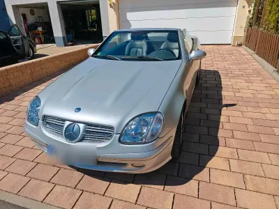Usata Mercedes SLK200 163 CV (119 kW) 2001 Argento Cabrio