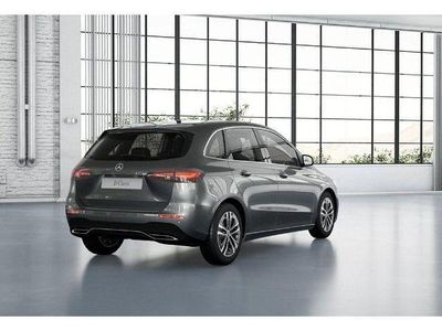 Gebraucht Mercedes B180 Progressive 136 PS (100 kW) 2024 Metalliclack mountaingrau Van / Kleinbus