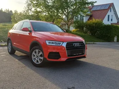 Gebraucht Audi Q3 Comfort 150 PS (110 kW) 2018 Rot SUV