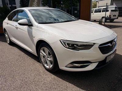 Usata Opel Insignia Innovation 165 CV (121 kW) 2018 Bianco Berlina