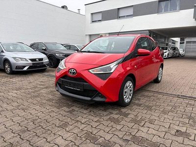 Usata Toyota Aygo X-play 72 CV (52 kW) 2021 Rosso Utilitaria