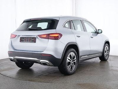 Mercedes GLA220
