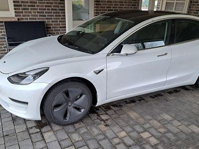 Gebraucht Tesla Model 3 366 kW (498 PS) 2019 Weiß Limousine