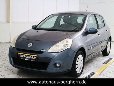 Grau Gebraucht 2009 Renault Clio II Expression Limousine | 1.280 € (Fairer Preis)