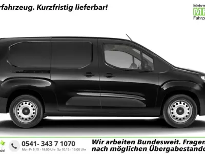Neu Fiat Doblò 131 PS (96 kW) 2026 Cinema schwarz Van / Kleinbus