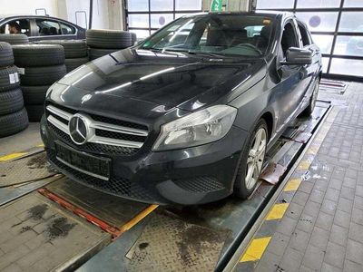 Gebraucht Mercedes A180 Style 122 PS (89 kW) 2013 Schwarz Limousine