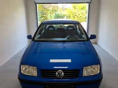 Gebraucht VW Bora 116 PS (85 kW) 2002 Blau Limousine
