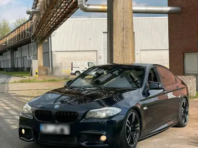 Gebraucht BMW 525 M Sport 204 PS (150 kW) 2010 Blau Limousine