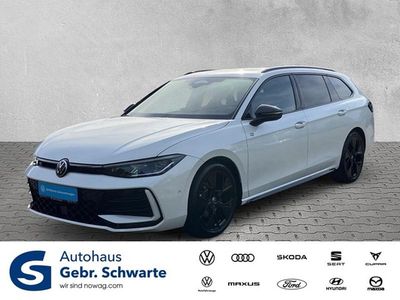 Gebraucht VW Passat R-line 150 PS (110 kW) 2024 Weiß Kombi