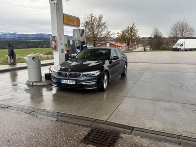 Gebraucht BMW 530 265 PS (194 kW) 2018 Blau Limousine
