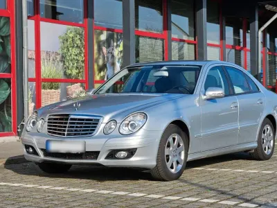 Brugt Mercedes E200 Classic 184 HK (135 kW) 2008 Sølv Sedan