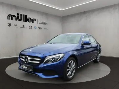 Gebraucht Mercedes C220 Avantgarde 170 PS (125 kW) 2016 Blau Limousine