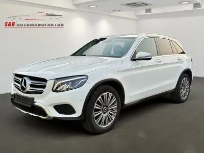 Używany Mercedes GLC250 204 KM (150 kW) 2017 Biały SUV