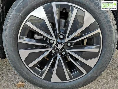 Neu Skoda Superb Selection 220 PS (161 kW) 2025 Purewhite Kombi