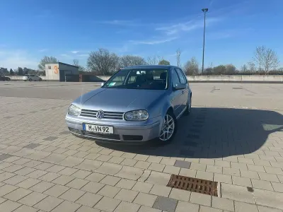 Używany VW Golf IV Highline 150 KM (110 kW) 2000 Niebieski Sedan/Limuzyna