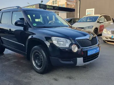 Gebraucht Skoda Yeti Plus Edition 105 PS (77 kW) 2013 Schwarzmagic perleffekt SUV