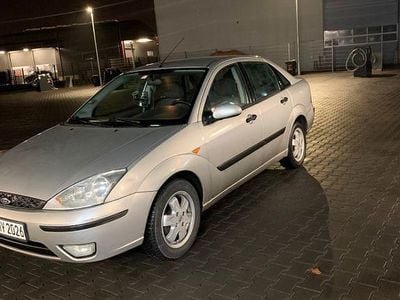 Gebraucht Ford Focus Finesse 101 PS (74 kW) 2003 Grau Limousine
