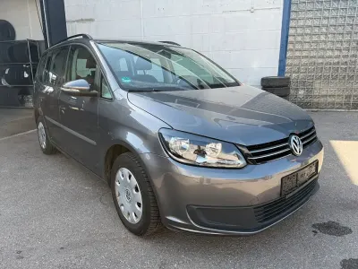 Gebraucht VW Touran Trendline 105 PS (77 kW) 2011 Grau Van / Kleinbus