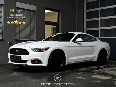 Używany Ford Mustang Basis 315 KM (231 kW) 2017 Biały