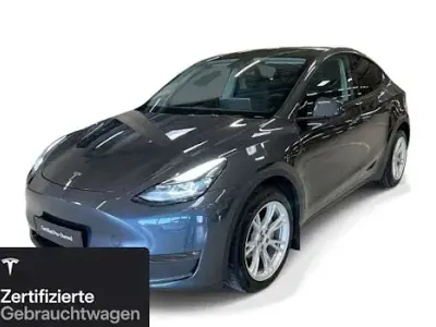 Second-hand Tesla Model Y 273 kW (372 CP) 2022 Argintiu SUV