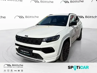 Gebraucht Jeep Compass 131 PS (96 kW) 2023 Alpine white (vr296) SUV