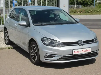 Gebraucht VW Golf VII Join 116 PS (85 kW) 2018 Reflexsilber Limousine