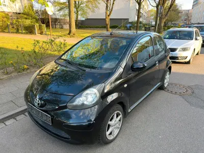 Brugt Toyota Aygo 68 HK (50 kW) 2007 Sort Hatchback