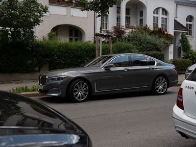 BMW 750