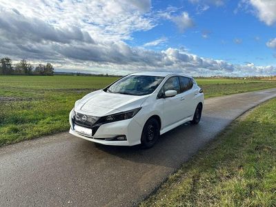 Gebraucht Nissan Leaf N-Connecta 110 kW (150 PS) 2022 Weiß Kleinwagen