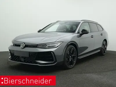 Gebraucht VW Passat Style 193 PS (141 kW) 2025 Grau Kombi